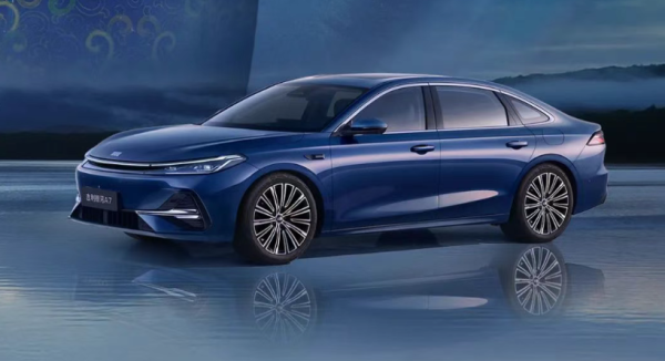 东兴资本配资 吉利银河A7预售10.38万起 2100km续航 2L油耗 B级灭霸登场